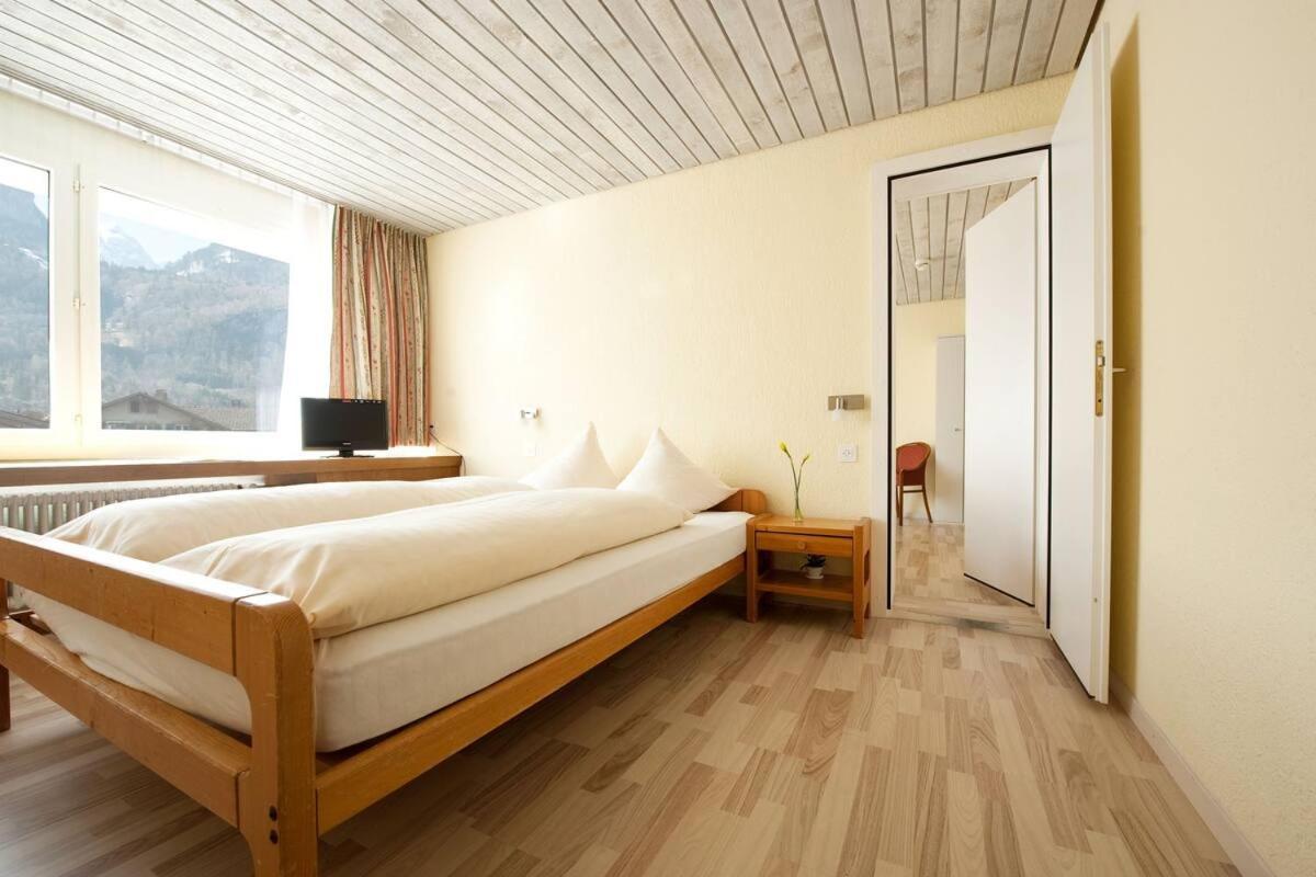 Das Hotel Sherlock Holmes 迈林根 外观 照片